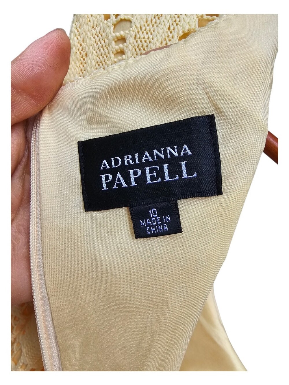 Adrianna Papell Yellow Crochet Overlay Sheath Dress Size 10 - Picture 5 of 9